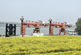 華新故事 | 全國(guó)“首臺(tái)套”背后的紅色力量